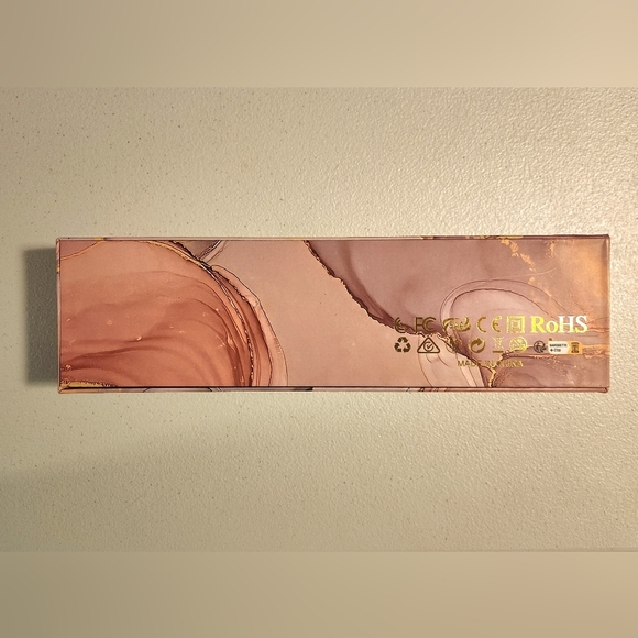 Landot Rose Gold Hair Straightening Brush - Picture 14 of 15